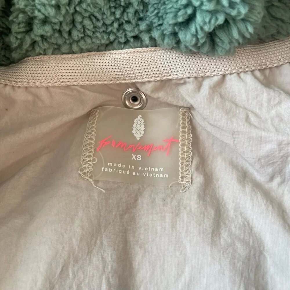 Free People Movement | Adventure Awaits Vest | Muted Beige Combo | Size XS - Picture 7 of 12